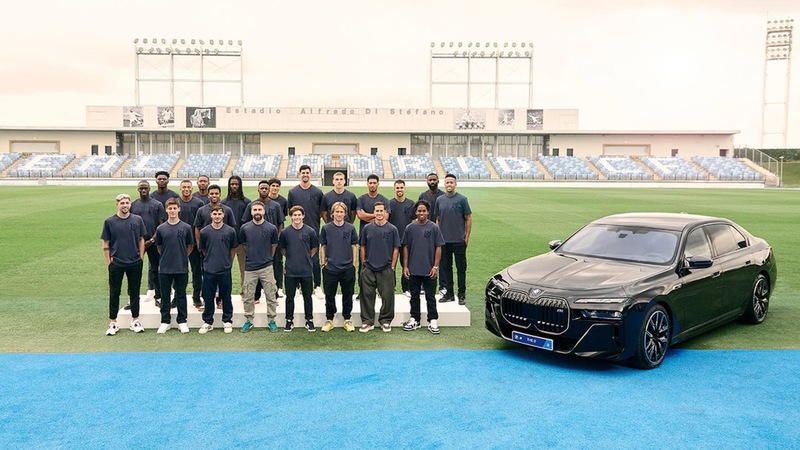 Joueurs du Real Madrid remise voiture