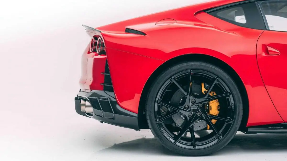 Ferrari 812 Superfast Mansory