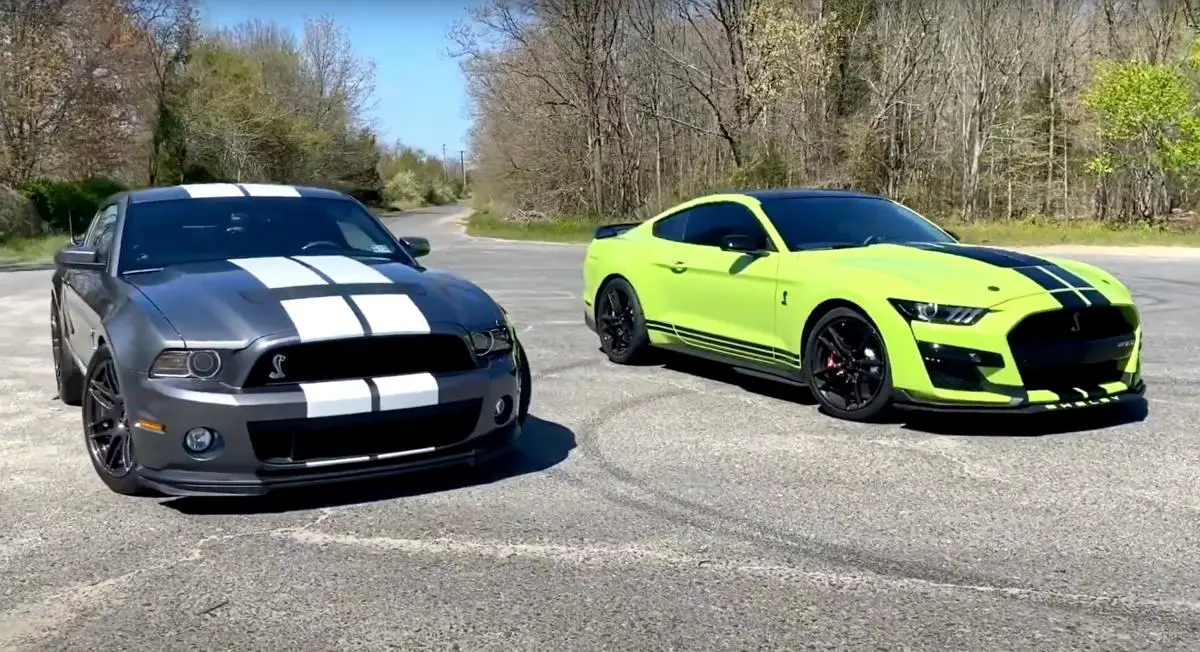 Ford Mustang Shelby GT500, version 2020 et 2013, laquelle est la meilleure ?