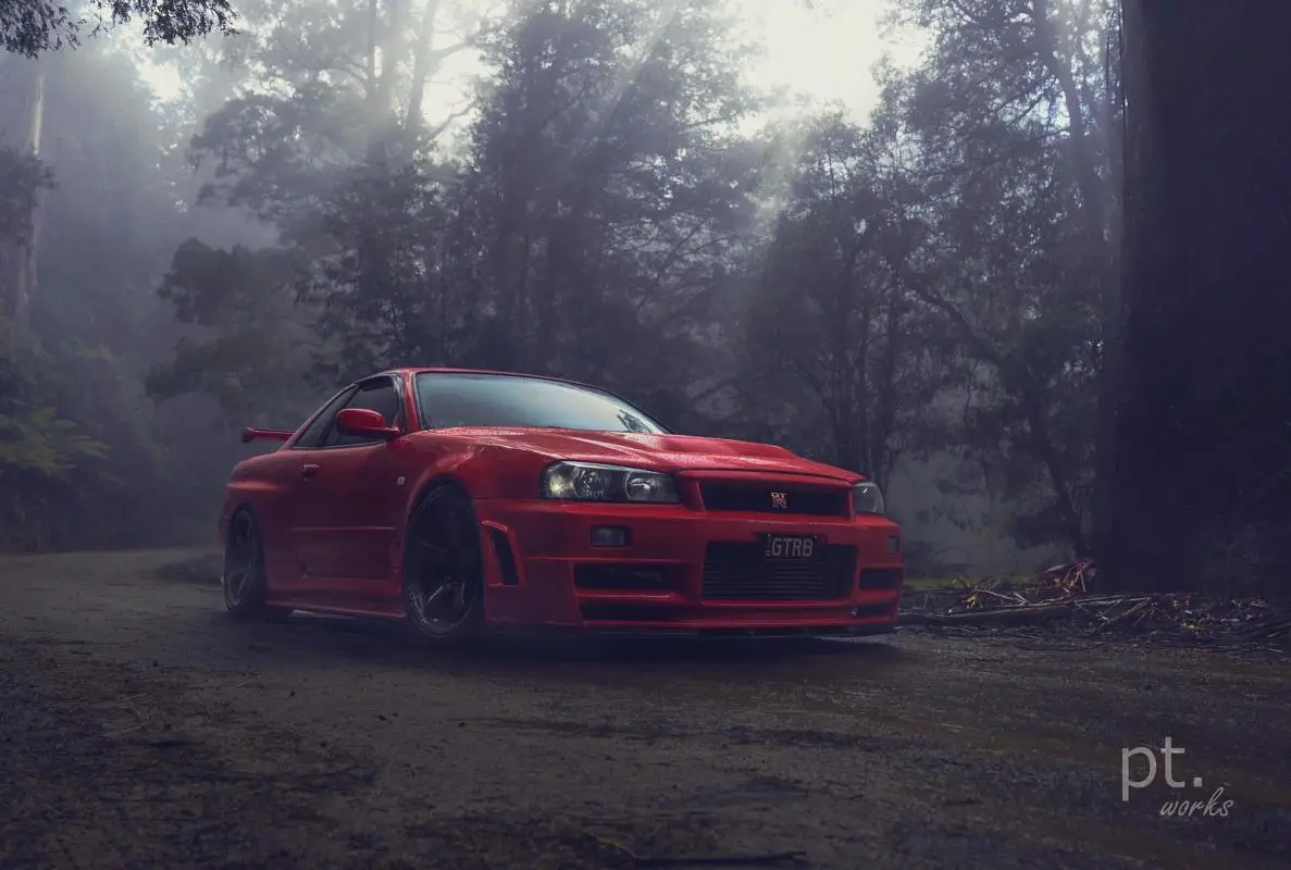 Nissan Skyline R34 par PT works : le plus beau shooting du moment (19 photos)